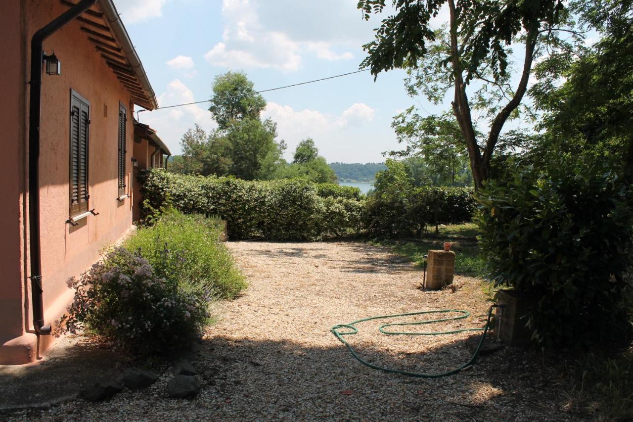 Villa Il Castoro Di Martignano Anguillara Sabazia Exterior foto